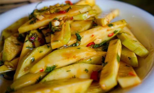 西双版纳的景点，西双版纳景点排行榜（去云南西双版纳旅游必去的十大景观）