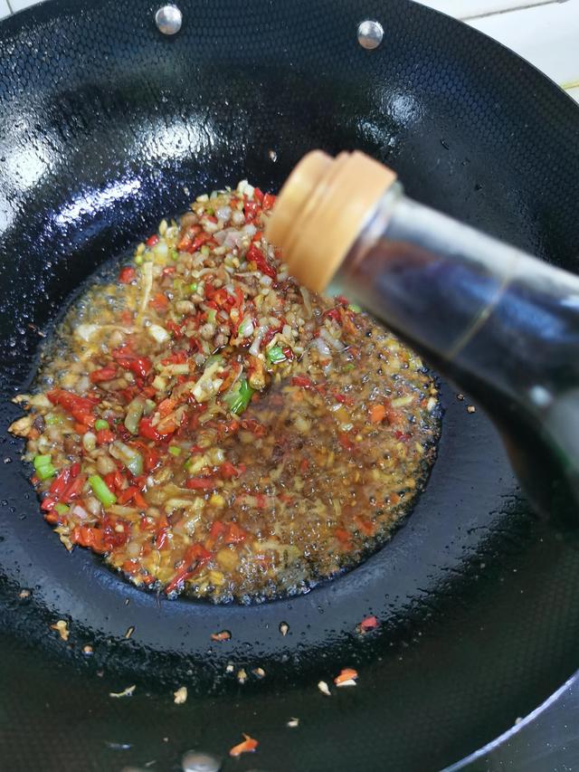 酸辣鱼做法，金汤酸辣鱼的做法（家常酸辣鱼）