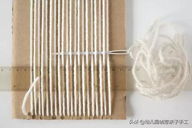 创意书签制作方法，阅读书签制作（毛线创意手工-杯垫、书签和挂饰）