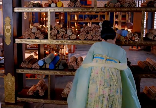 李世民有几个皇后，李世民最爱谁？为何长孙皇后去世后（三个造就了李世民辉煌的女人）