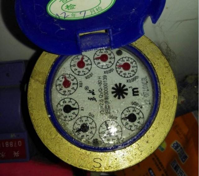 水表有万位数的吗，水表的读数怎么看（抄表员说正常，原来有猫腻）