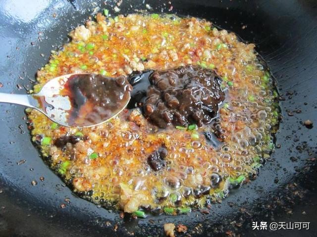 土豆酱的家常做法，土豆丝的家常做法步骤（最经济实惠的炸酱）