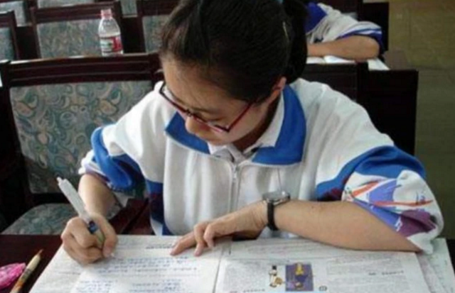 葛军出了哪几年高考卷子，葛军出过哪几次试卷（03年第1次启动葛军卷）