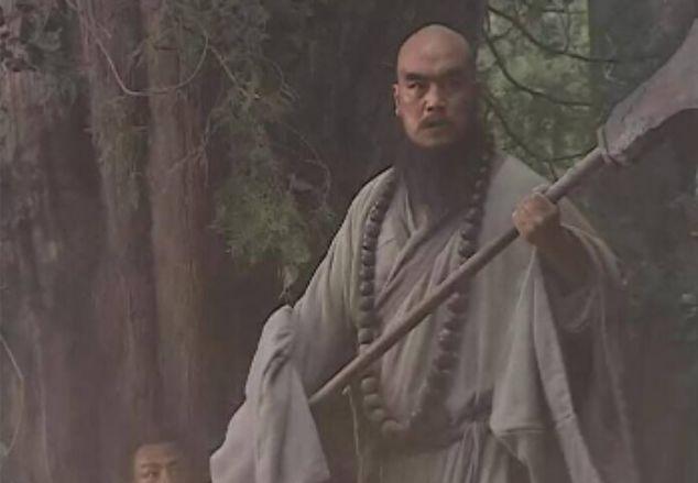 鲁智深的武器和沙僧的武器一样吗，原著里的大铁棍为何会变成月牙铲