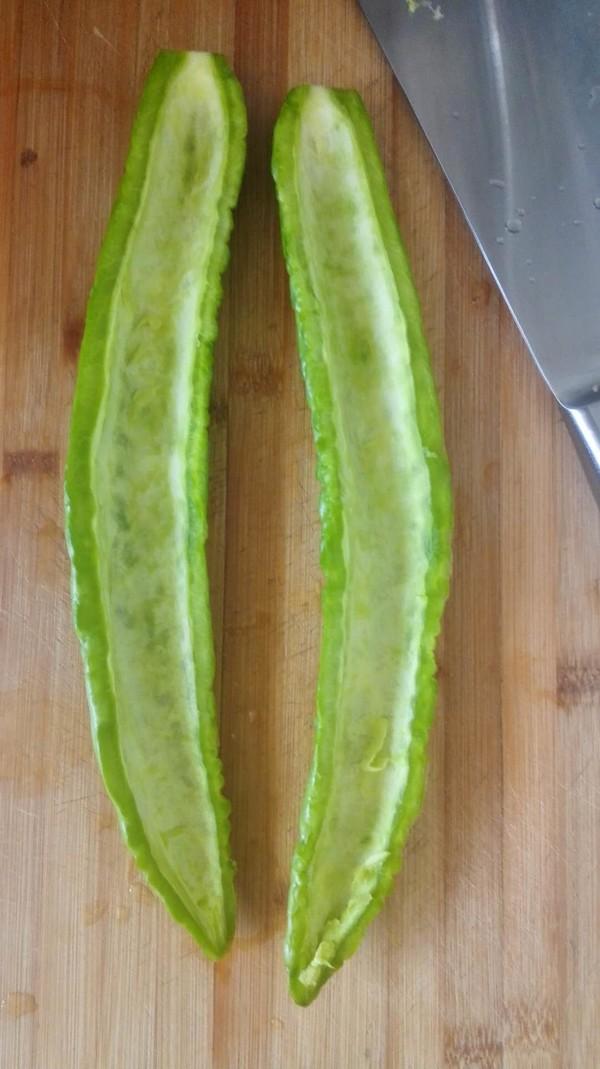 苦瓜怎么做不苦，苦瓜要怎么做才不苦而且还脆（学会了夏天隔三岔五吃）
