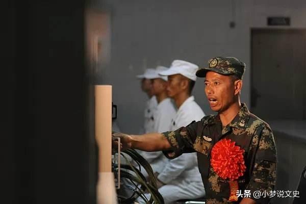 一级军士长是什么级别待遇，一级军士长和将军有什么不同（“导弹兵王”王忠心）