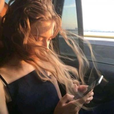 欧美头像女生简约时尚，欧美女生头像合辑（最新微信欧美头像女生大全）