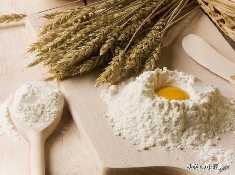 生粉和面粉的区别，面粉和生粉有啥区别（面粉、淀粉、生粉有什么区别）