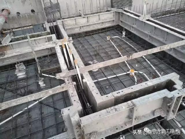 反坎是什么意思，反坎是什么（卫生间反坎随主体同步施工工法）