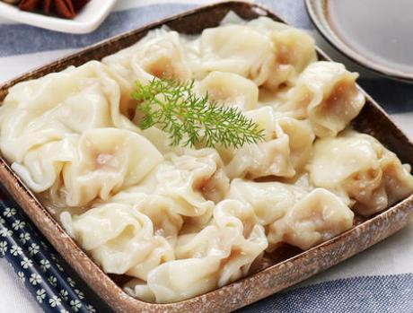 馄饨皮制作方法，馄饨皮制作方法需要酵母么（薄如蝉翼爽滑柔韧）