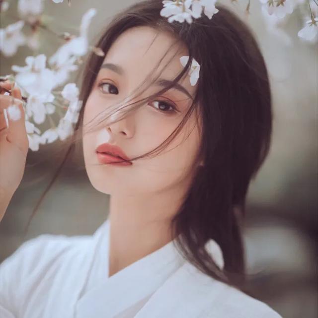 网图男，微信头像，网图男（微信网名＋汉服头像）