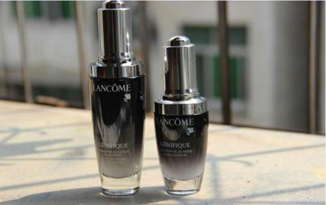 肌底液哪个品牌好，肌底液哪个牌子好（小黑瓶C位出道）