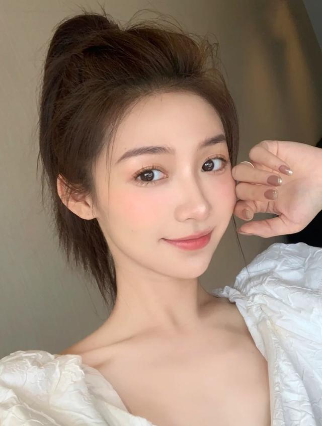 美瞳线的优点，美瞳线的利弊（选择好的纹绣师最重要）