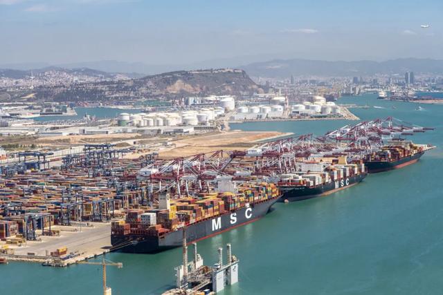 felixstowe是哪个国家的港口，felixstowe是指哪个港口（欧洲十大最繁忙的集装箱港口）