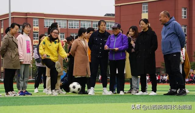 田径运动会通讯稿，田径运动会通讯稿一一跳高（不人生——记长治五中2021年秋季田径运动会）