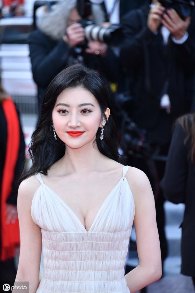 人间富贵花是什么意思，什么叫人间富贵花（景甜“人间富贵花”的名号怎么来的）