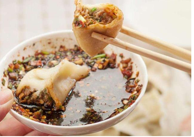 饺子蘸料怎么调好吃，饺子蘸料怎么调最简单（教你几种更好吃的饺子蘸料）