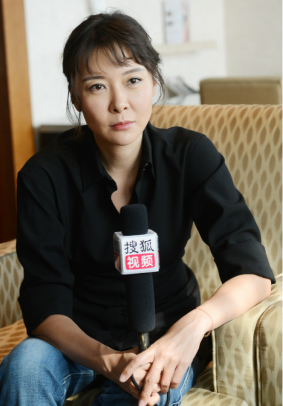 柯蓝爷爷是谁,柯蓝一直都不想结婚(柯蓝:48岁不结婚不生子)