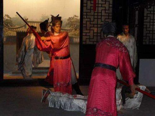 嘉靖皇帝在位45年，为何唯独不肯放过此人