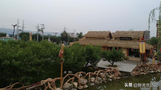 三国小镇蛇年大礼包，三国小镇蛇年大礼包激活码怎么弄（三国小镇打造西北集美食娱乐）