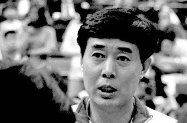 中国女排有几任教练，谁任中国女排主教练（中国女排队史主帅风云录）