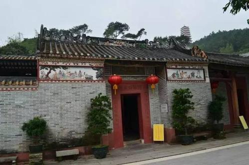 云母粉可以吃吗，可食用云母粉是什么（走进闻名遐迩的何仙姑景区）
