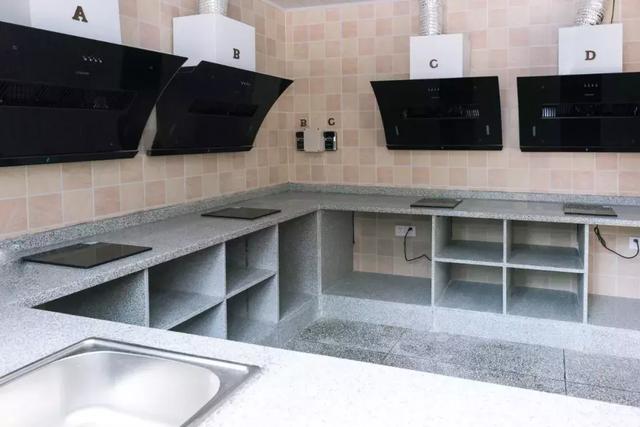 随寓公寓下载，随寓app下载v2.4（随寓改造城中村案例给予我们什么启示）