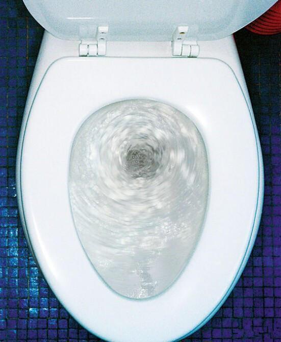 马桶水箱水位调节，教你如何调整马桶水位（内行人只用了1招）