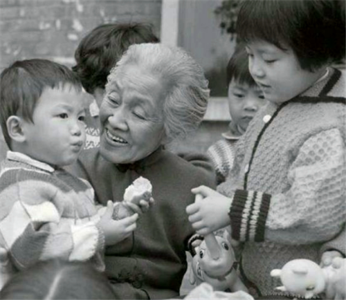 曾昭燏（曾昭燏读音，一代才女曾昭燏读音（不考虑婚事不计较薪酬）