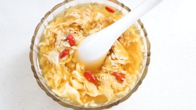 醪糟汤怎么做才好喝，醪糟鸡蛋汤这样做更营养