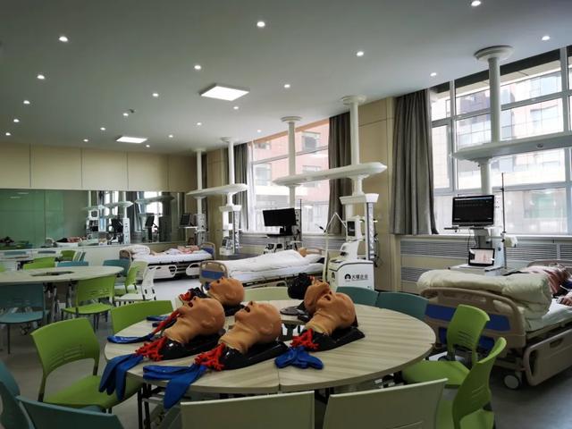 甘肃卫生职业学院，2022甘肃卫生职业学院在青海录取分数线及招生计划（甘肃卫生职业学院临床护理学院各专业介绍来啦）