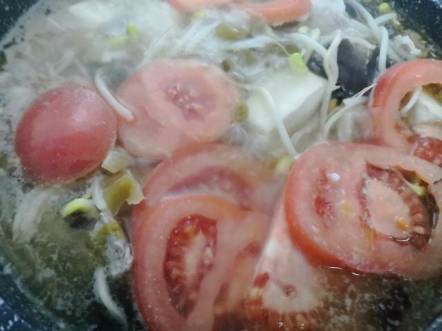 特色川菜重庆酸菜荤豆花的做法，特色川菜重庆酸菜荤豆花的做法大全（四川街头的平民美食荤豆花）