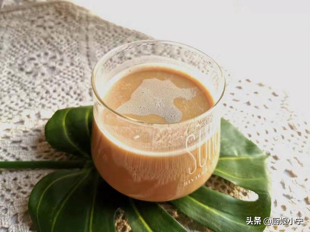 豆浆是什么豆做的，什么豆可以做豆浆（试试炒豆的方法）