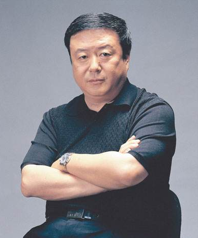 戴娇倩的个人简介，戴娇俏老公照片（风流的尤小刚：三婚两离）