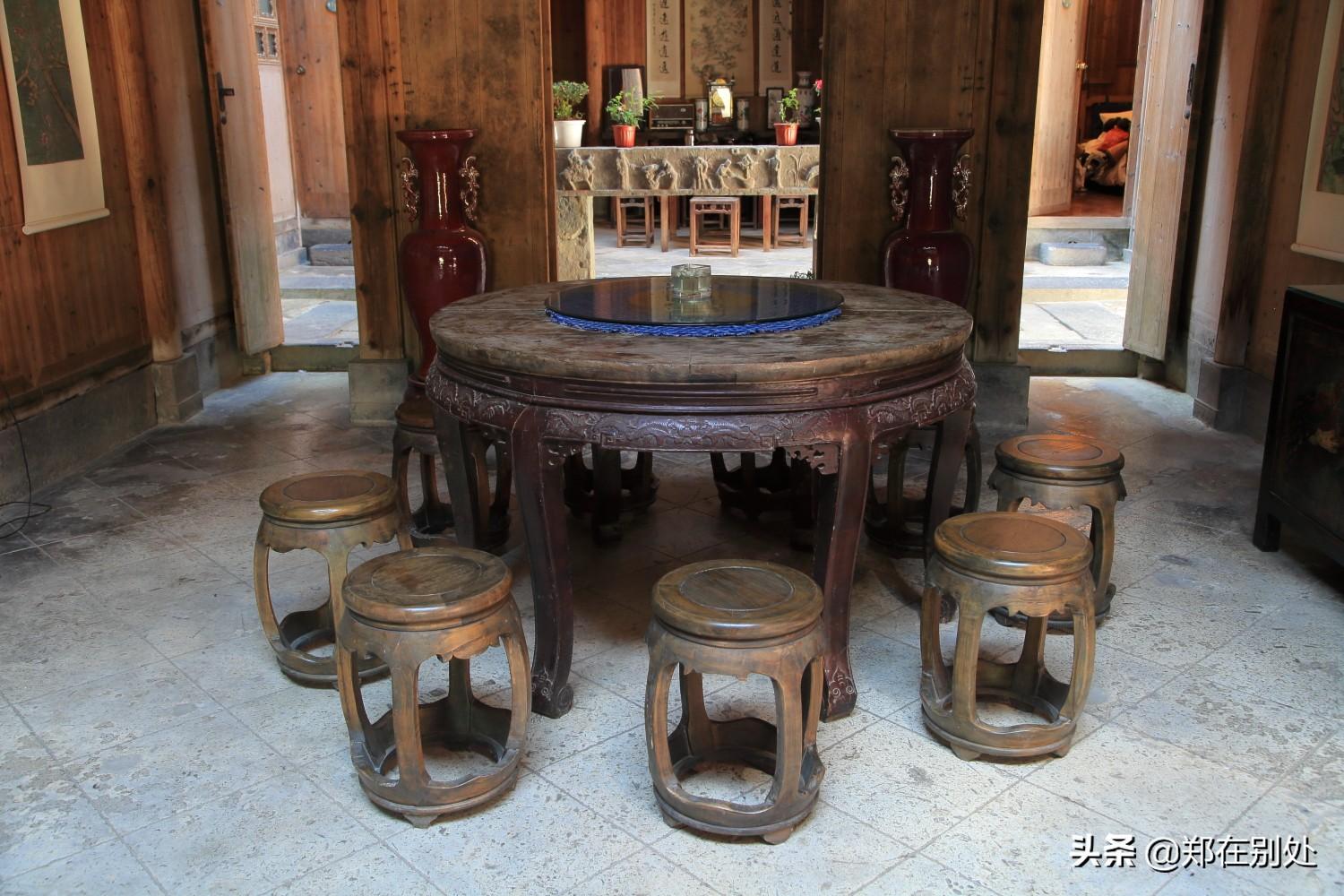 附近有什么酒吧，附近有什么酒吧可以玩（郑在碧山村：牛栏酒吧）