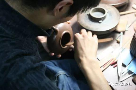 真紫砂壶多少钱，多少钱可以买到真正的紫砂壶（一把真正的紫砂壶最少花多少钱）