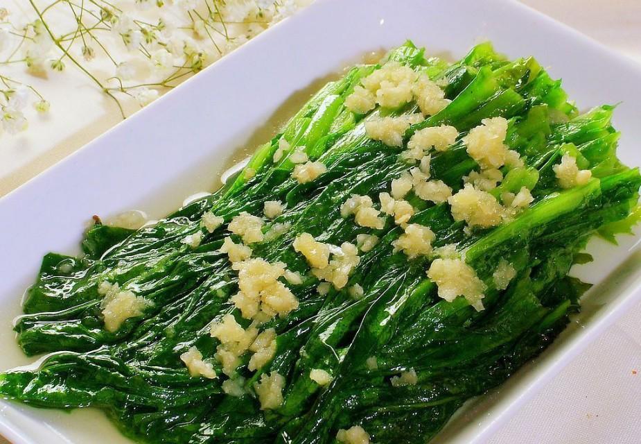 图片[3]-【耗油蒜泥生菜】做法步骤图  百吃不厌 零厨艺也能做出好味道-起舞食谱网