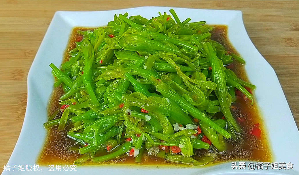 圖片[1]-【涼拌黃花菜】做法步驟圖 口感比肉還好吃-起舞食譜網