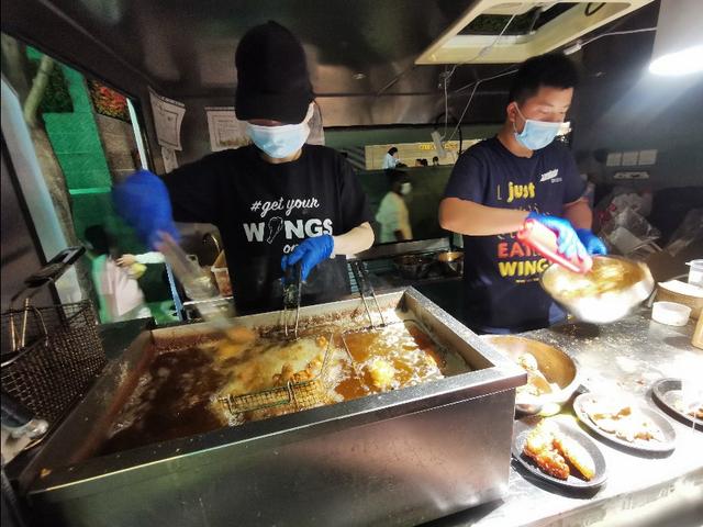 安义路夜市在哪里，安义路夜市在哪里摆摊（上海夜市之安义路游感）