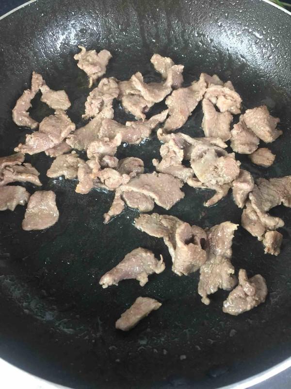 咳嗽能不能吃牛肉，感冒咳嗽可以吃牛肉吗（冬季此肉再贵也要吃）