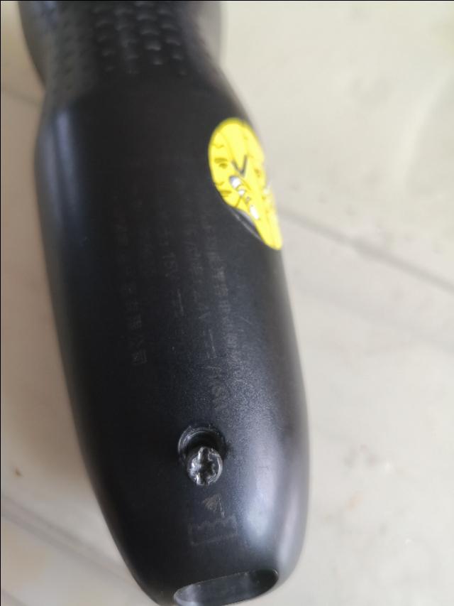 电池老化的剃须刀更换电池，剃须刀电池坏了（飞利浦剃须刀s5000更换电池起死回生）