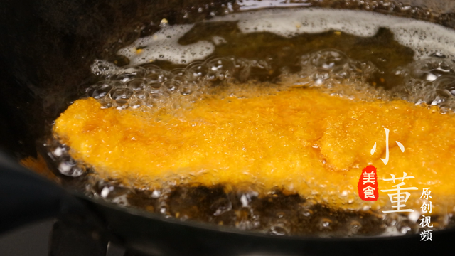 霸王鸡排家常做法，火遍大街小巷的炸鸡排这样做