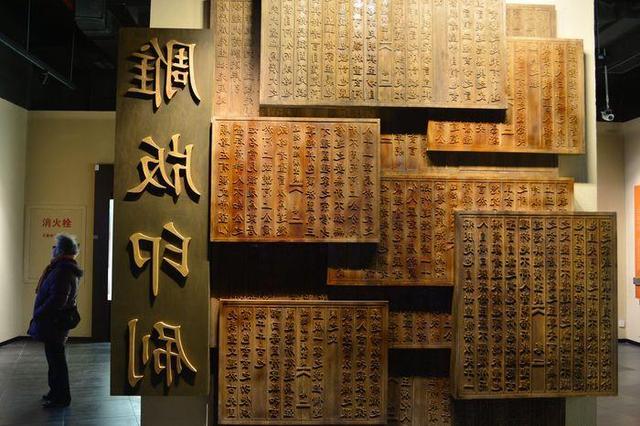 敦煌藏经洞有多大价值，敦煌石窟藏经洞（出土5万多件珍贵文物）