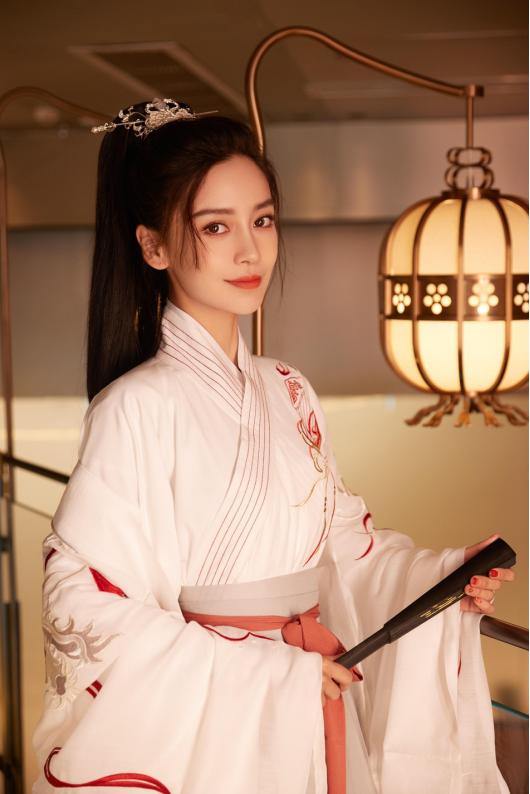 夏天穿古装扎什么头发好看,简单扎好看的古装头型