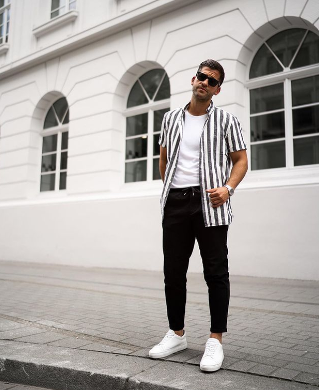 黑色裤子配什么颜色上衣,男生黑色裤子配什么颜色上衣(男士夏日穿黑色
