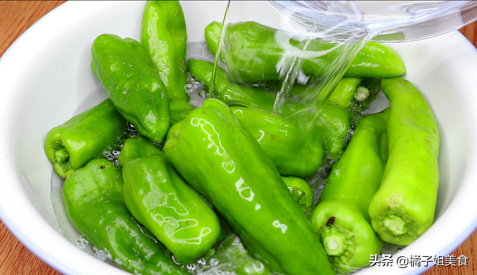 【腌辣椒】做法步骤图 开胃又下饭-起舞食谱网