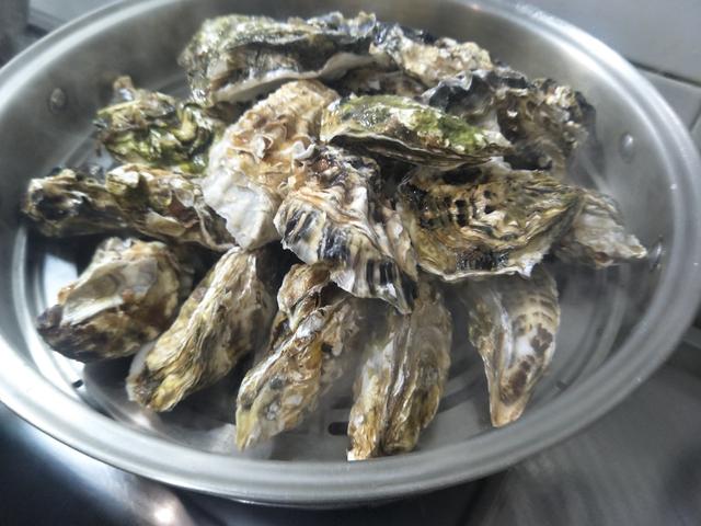 生蚝的做法蒸几分钟，生蚝的做法蒸几分钟海螺可以吃（冷水下锅还是热水下锅）