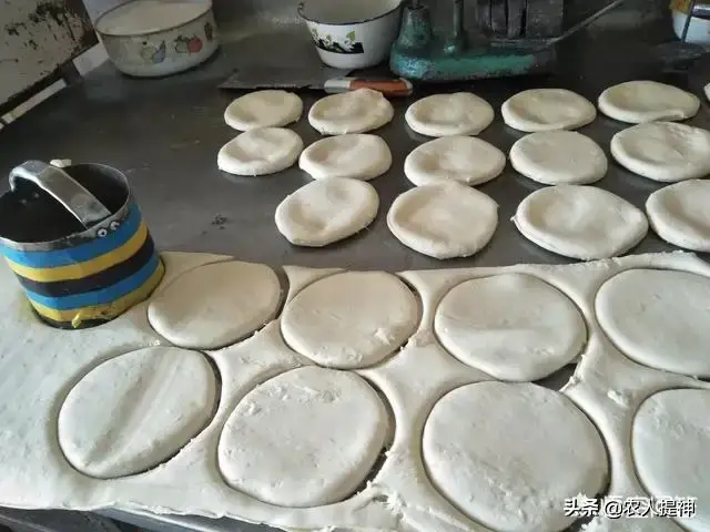 百吉饼做法窍门，用老面怎么做白吉饼