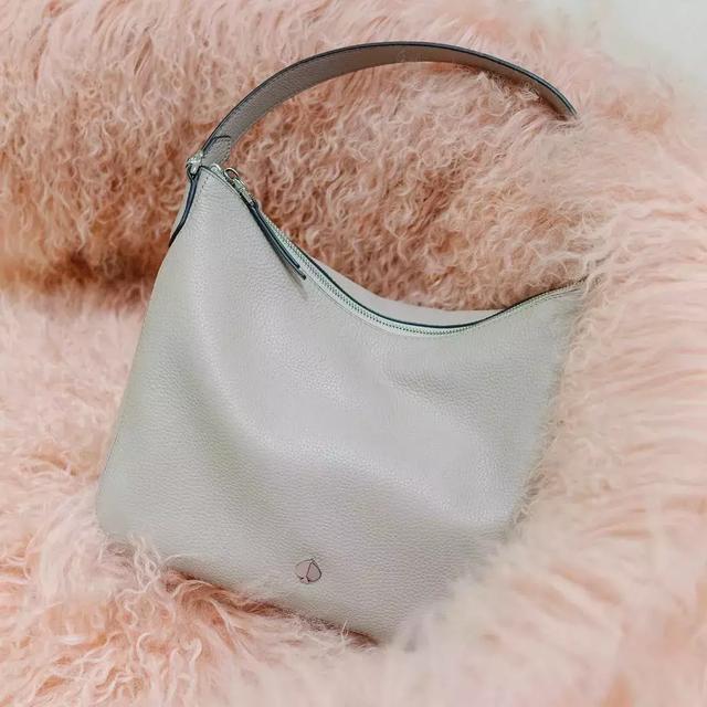 mk包包属于什么档次，MK包包属于什么档次（这五个颜值与质感均在线的包包品牌）