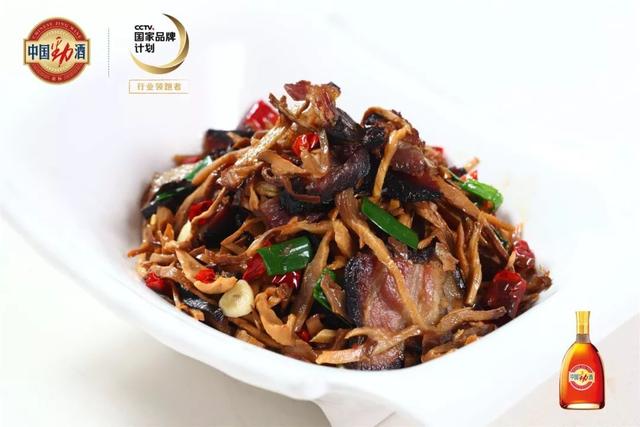 新鲜槟榔怎么吃，新鲜槟榔怎么吃好吃（jio颗槟榔直个飘”阿华大虾来收味）